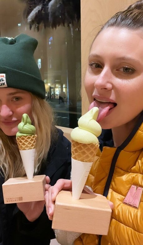 Aly Michalka free model photo