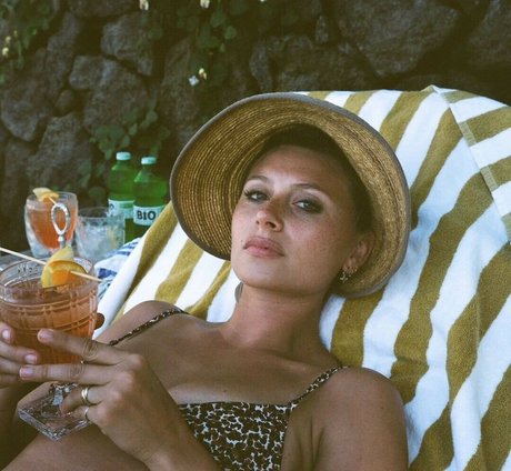 Aly Michalka nudes actress img