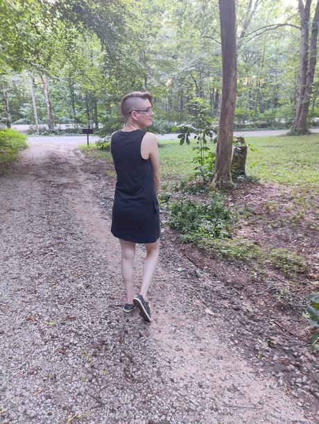 Felicia G naked model photo