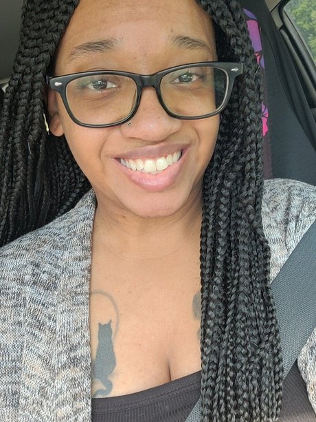 Natalie Moon model art images