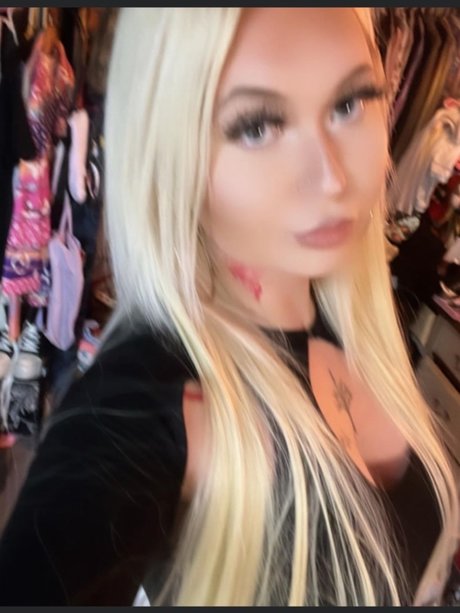 lil west side naked pornstar gallery