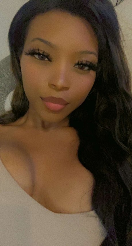 Princess Aleah_ model beautiful image