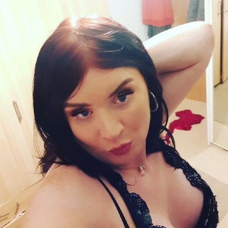 Luscious Queen Doll AKA Big Tits xxx star img