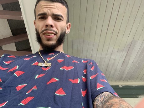 Chicostickya305 nude star pictures