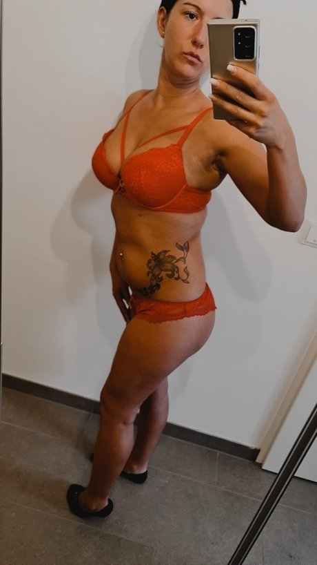 DaisyAngel model erotic photo