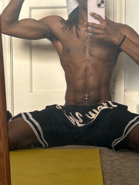 Cosmo_ model porn pic