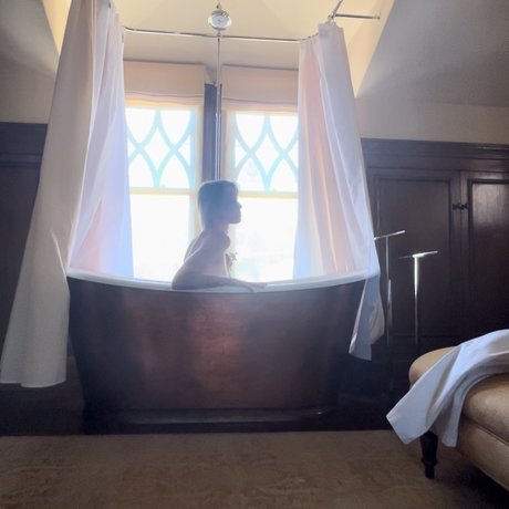 ChiaraCalifornia model nudes photos