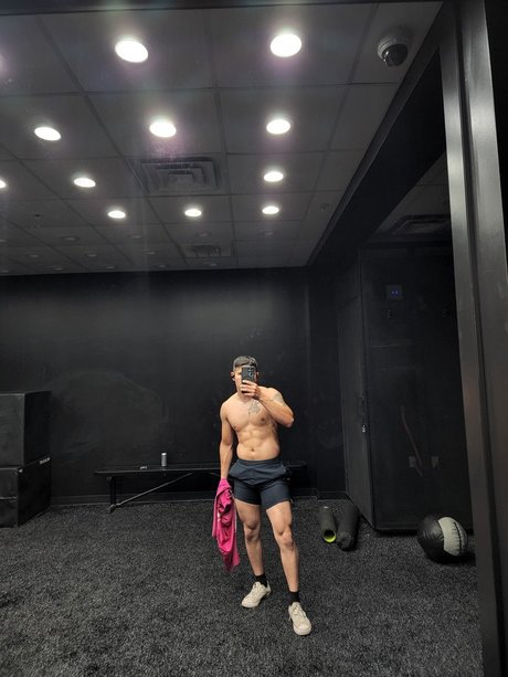 jose naked model pics