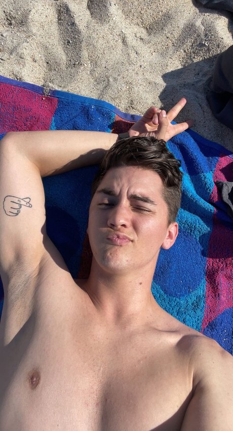 Prince Mikail high quality star images