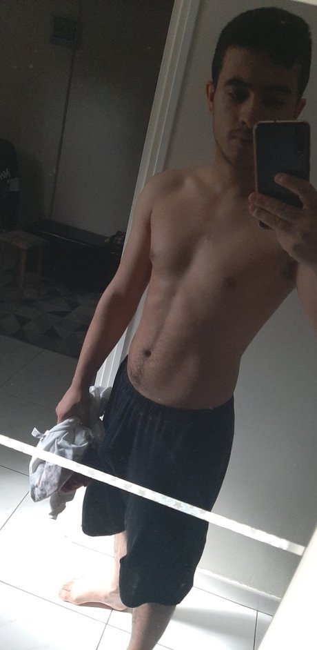 Prince Ali free model pic