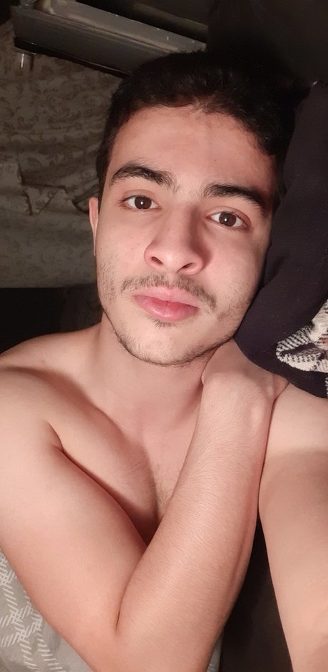 Prince Ali model photo