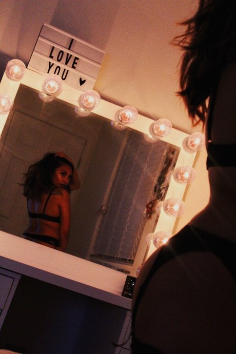 _Yuna Mae_ art pornstar pic