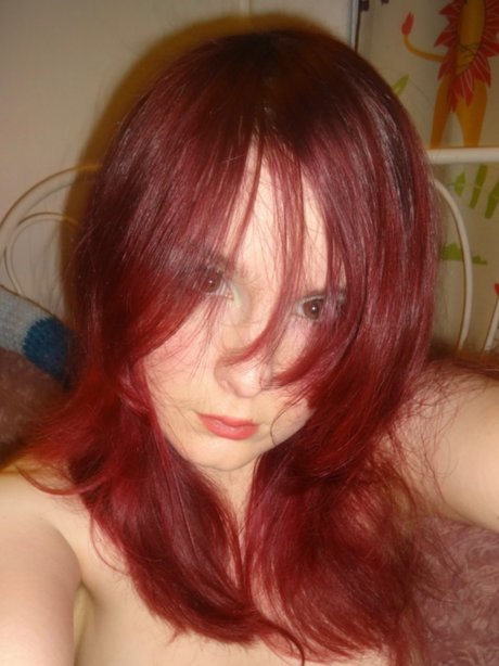 Oona model pornographic pictures