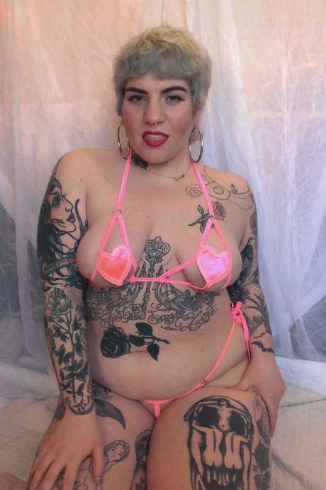 Schu Baby xxx actress galleries