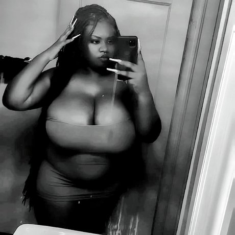 S C A R_ sexy star pic