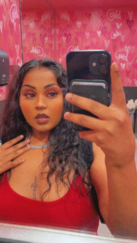 Come2Mama model pornographic archive