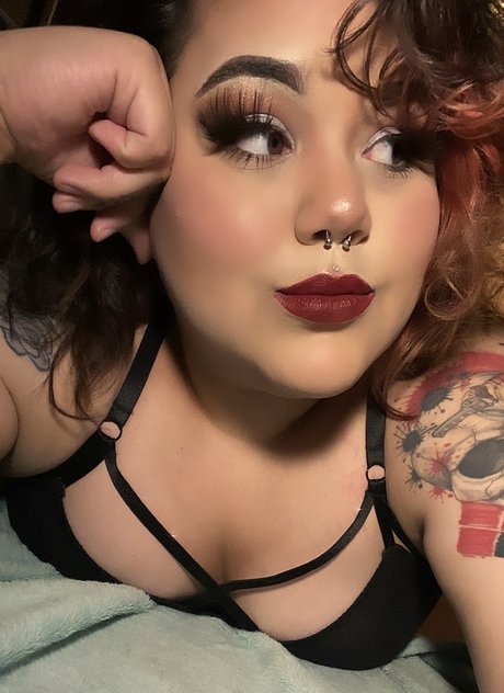 Queen Bae perfect pornstar photos