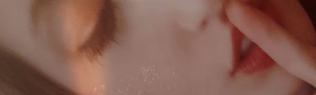 QueenB kmg model sex pics