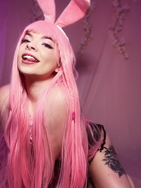 Day Renee model top photos