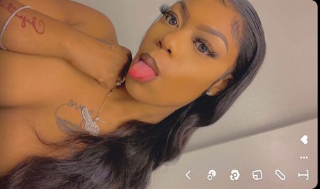 ChynaTheBody pretty pornstar gallery