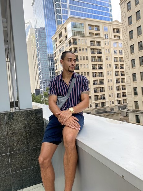 Jaelin DeShields perfect model picture