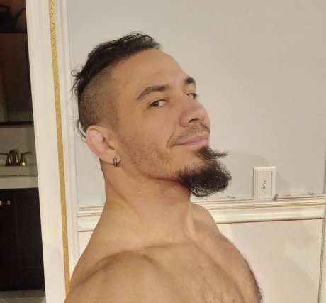 DiabloWrestler adult star pics