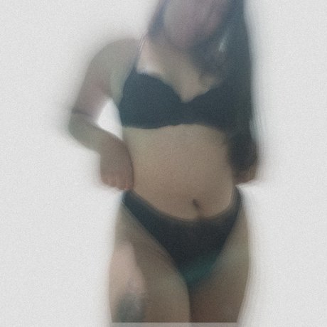 Dayan Pezlo erotic star photo