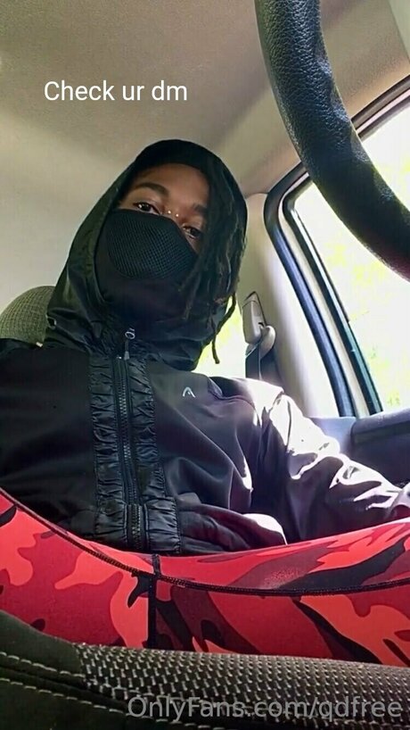 Damien Q_ xxx model image