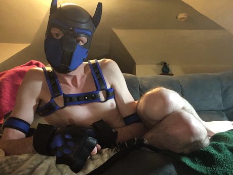 Pup Scrote star exclusive pics