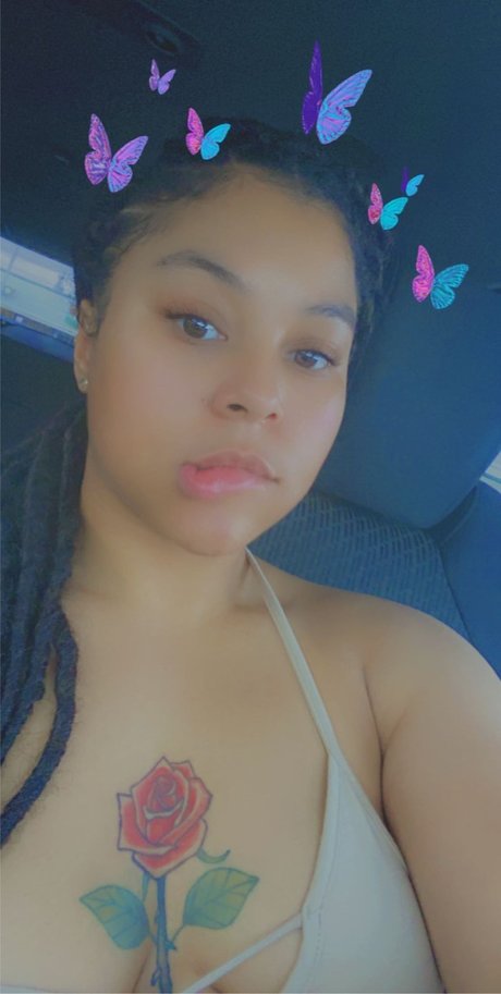 Dee Lynn sexy pornstar photos