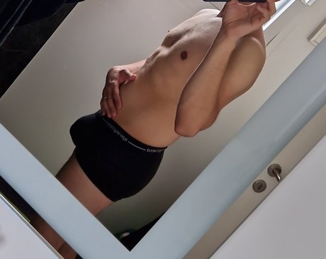 Rabbitwallis erotic model picture