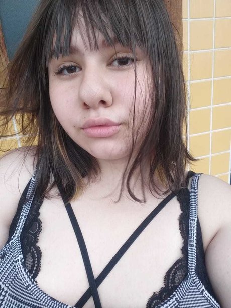 Juliana S2 sex model picture