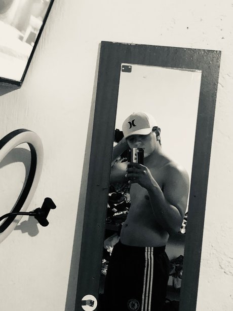 Edgar Santos model nudes galleries