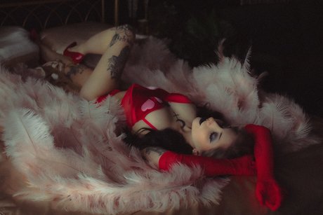 Quinngothgf star nudes picture