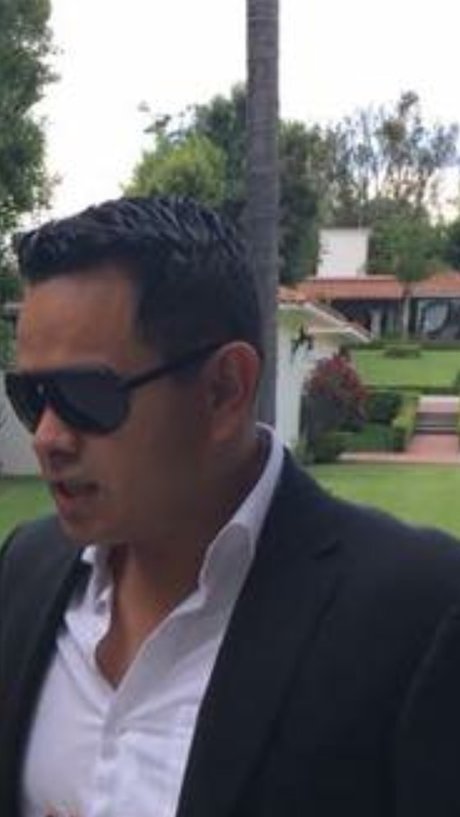 quetzalybarra model pretty photo