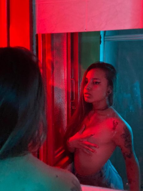 Quendly Guzman top pornstar pics