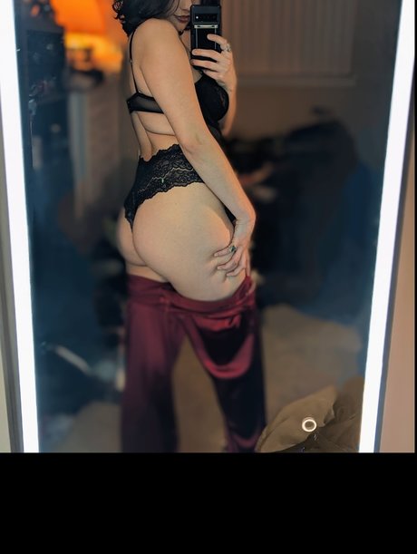 Queen Z star hot img