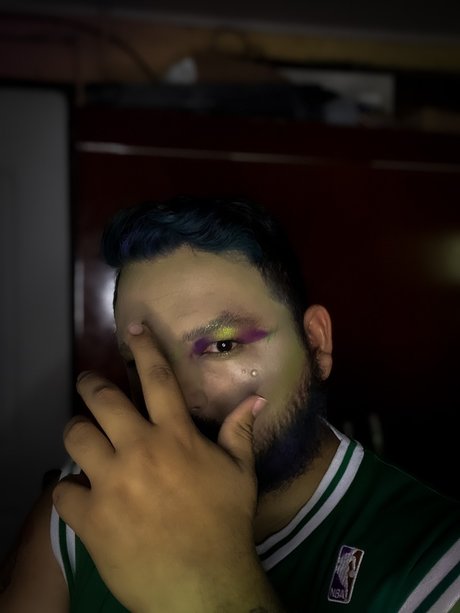 _The Queen Supreme star hot gallery