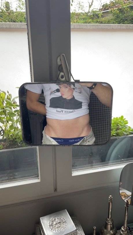 QueenPaul pretty pornstar pics