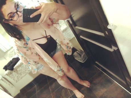 Queen Kim Kaye adult model gallery