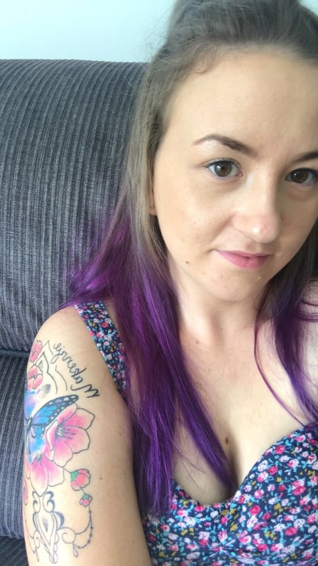 Dakota Rune model top pictures