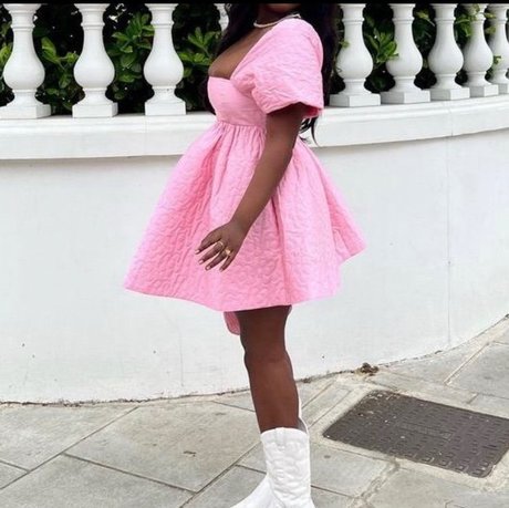 Chocolate skinned Queen_ pornstar art pictures