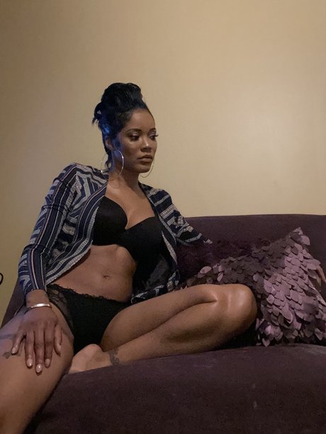 u7749135 erotic pornstar images