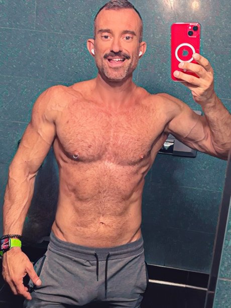 Dominic Cain pretty pornstar photos