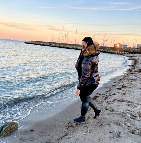 DevilAngelBBW nudes pornstar picture