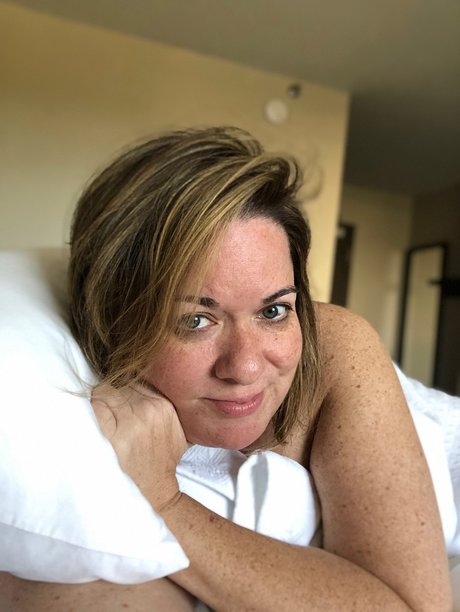 Duchess Elena top model pics