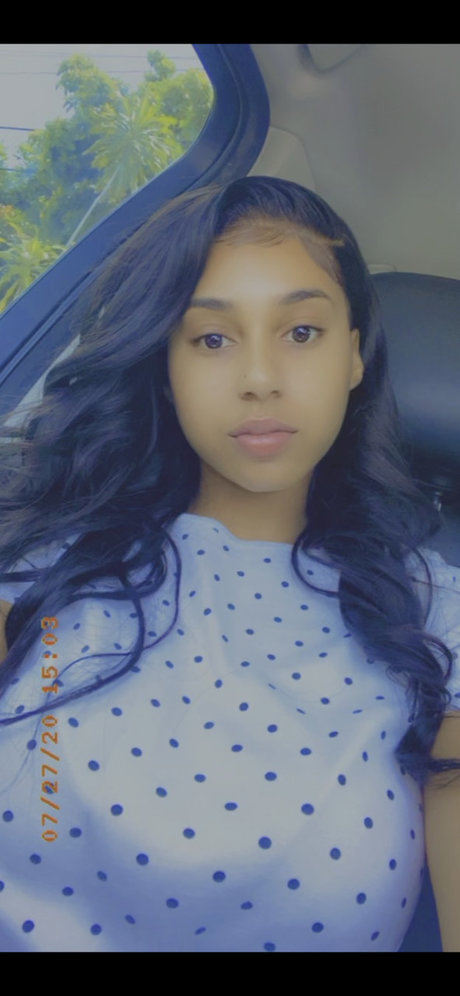 Juicy D model art pics