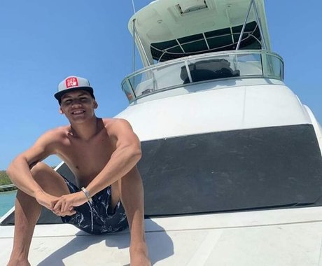 daniel jimenez nude pornstar pictures