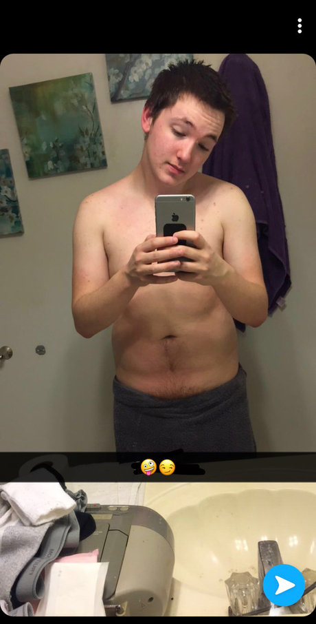 Devin Mitchell star pornographic photos