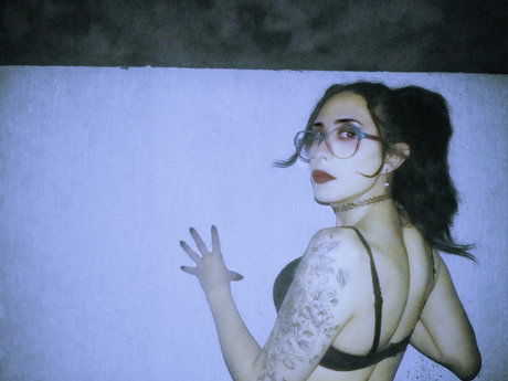 Devilishvixxxen exclusive actress photo